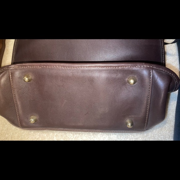 Authentic Coach handbag - Picture 5 of 8